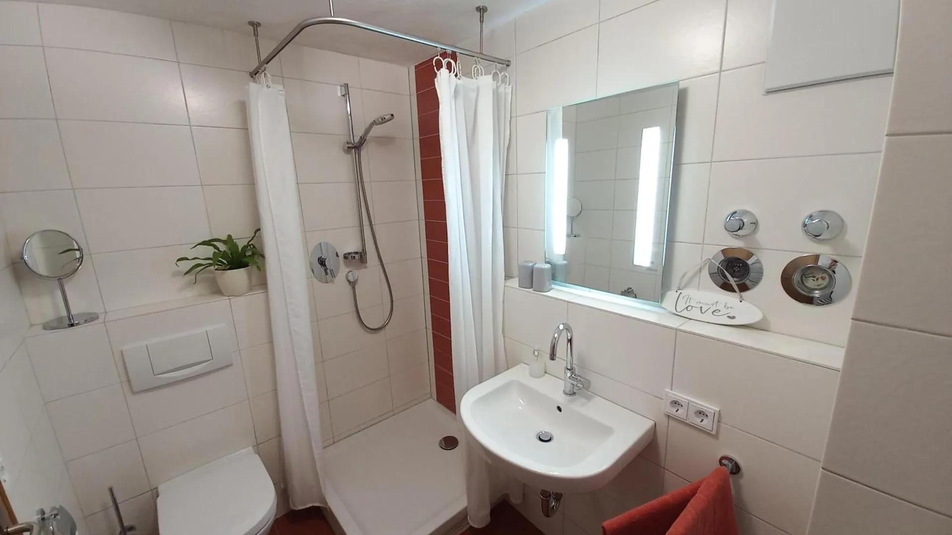 Apartment Ferienwohnungen Sonja Bernau am Chiemsee